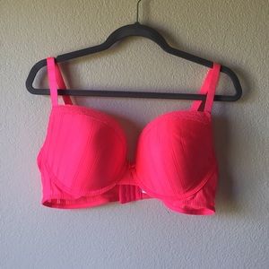 Underwire, padded bra.  NWOT